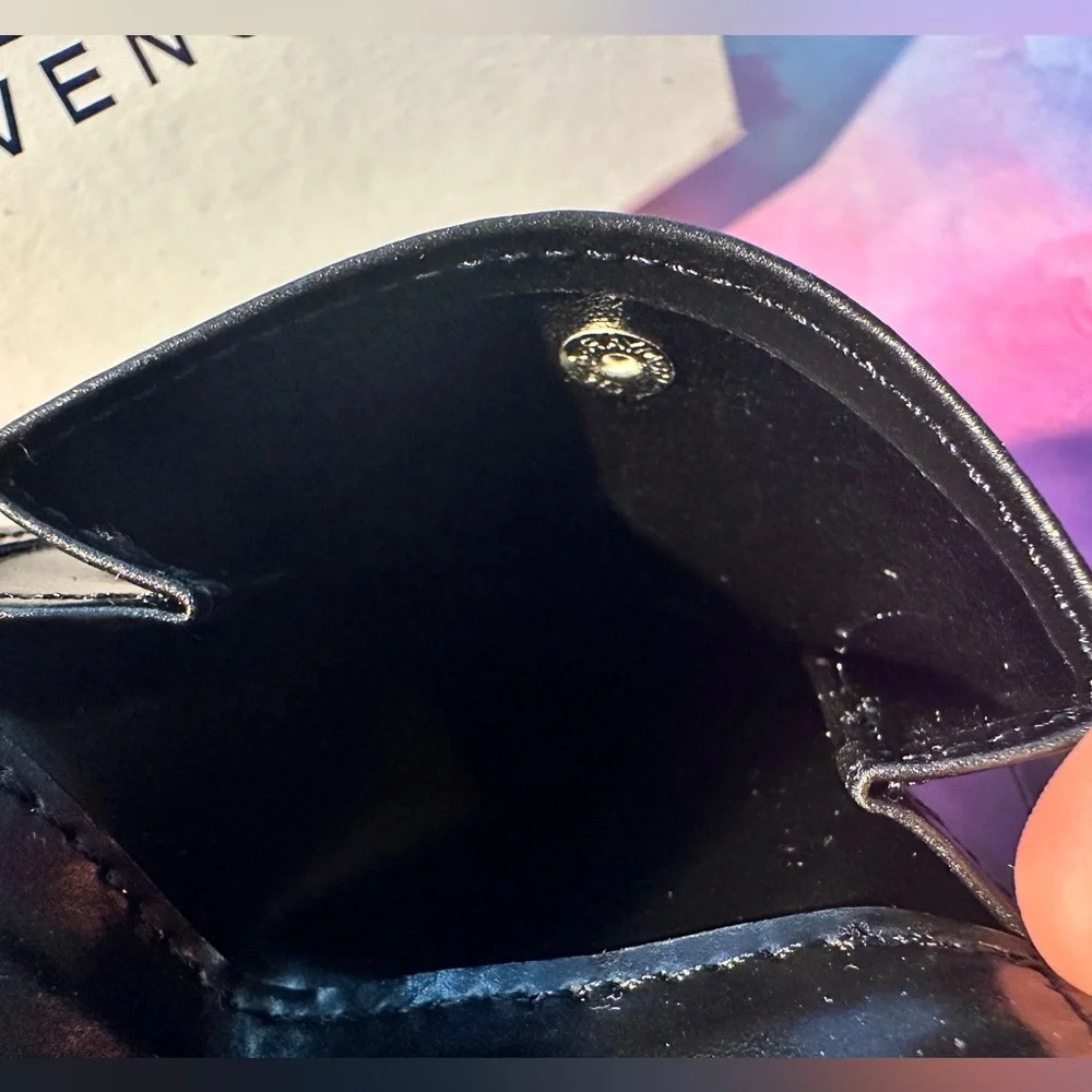 Givenchy Men’s Bifold (NWOT/Vintage; Black)